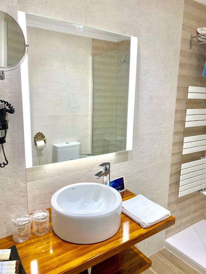 Hotel Tres Coronas De Silos Санто-Домінго-де-Сілос Екстер'єр фото