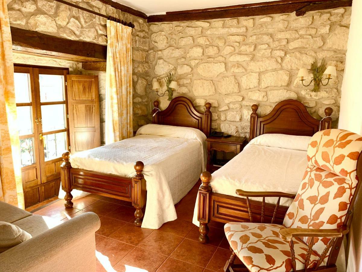 Hotel Tres Coronas De Silos Санто-Домінго-де-Сілос Екстер'єр фото