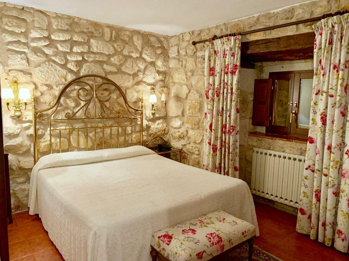 Hotel Tres Coronas De Silos Санто-Домінго-де-Сілос Екстер'єр фото