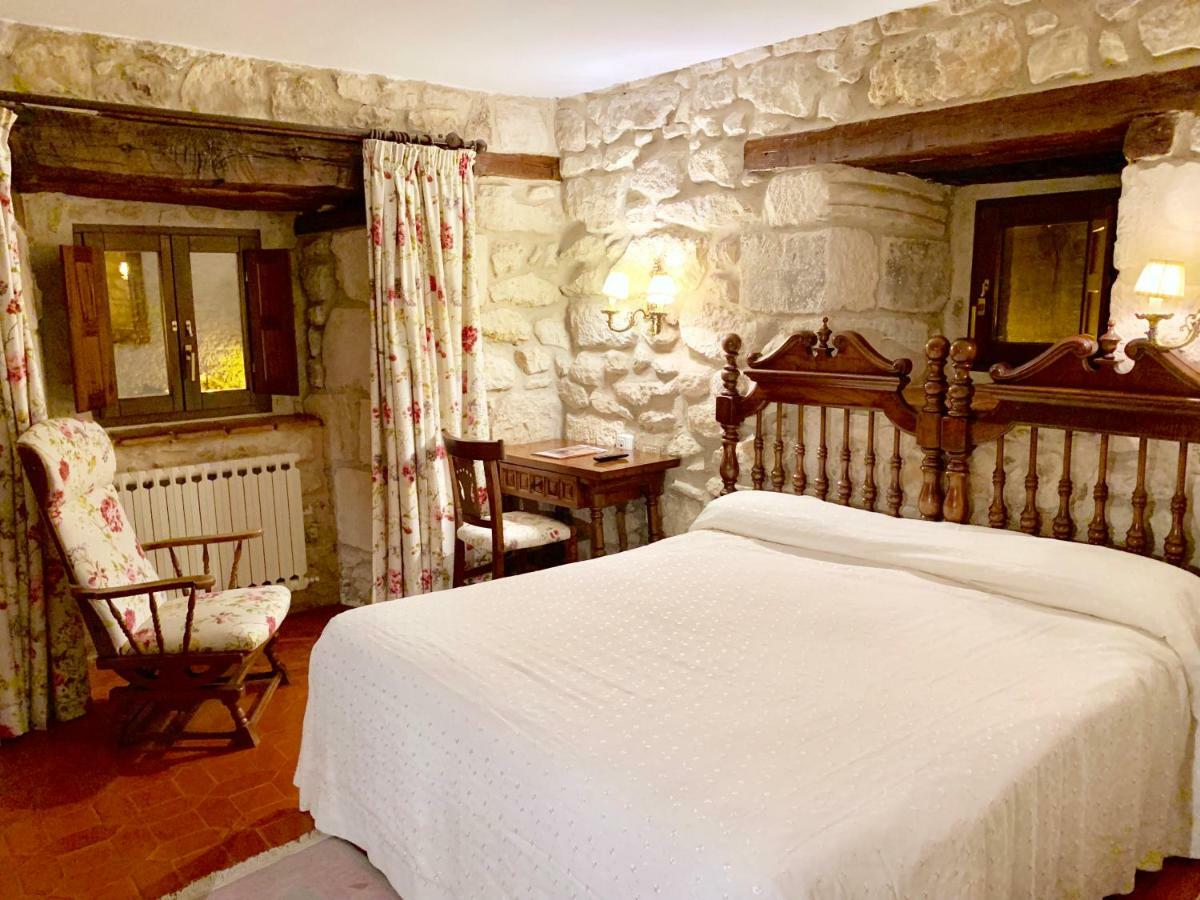 Hotel Tres Coronas De Silos Санто-Домінго-де-Сілос Екстер'єр фото